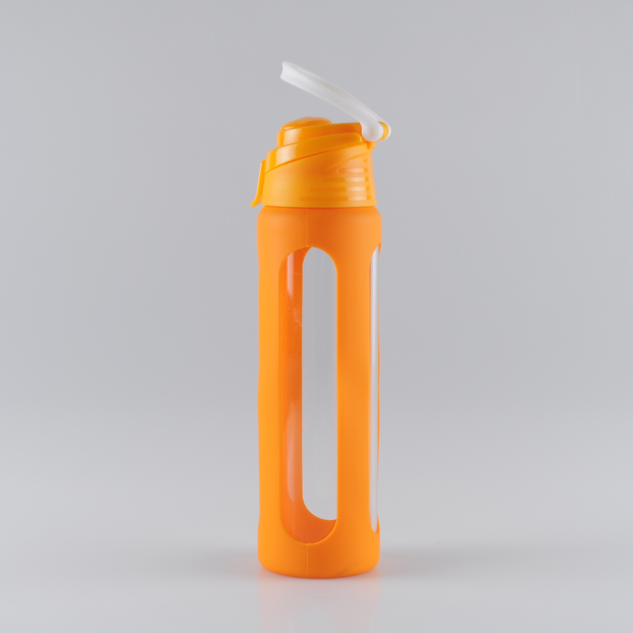 550ml-easy-carrying-borosilicate-glass-water-bottle-with-silicone-sleeve (1)