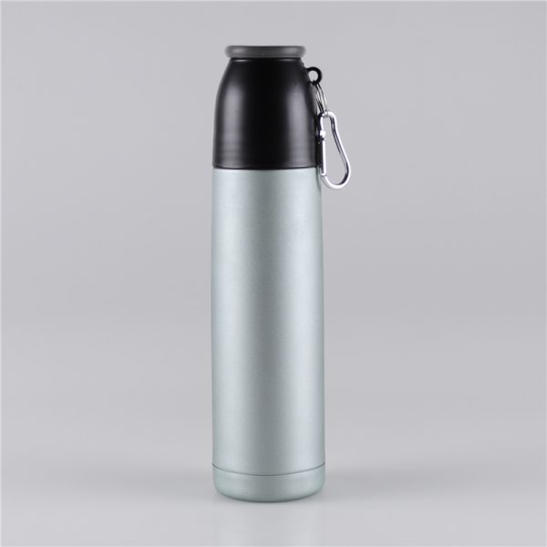 500ml-attachable-carabiner-insulated-drink-bottle (1)