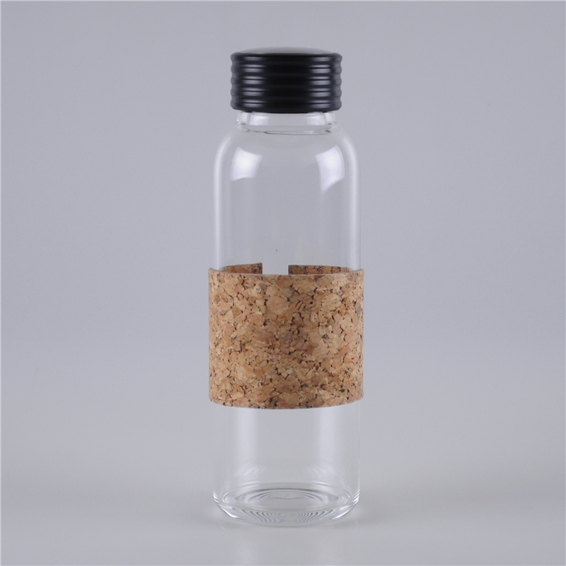 500ml-glass-water-bottle-with-cork-sleeve (1)