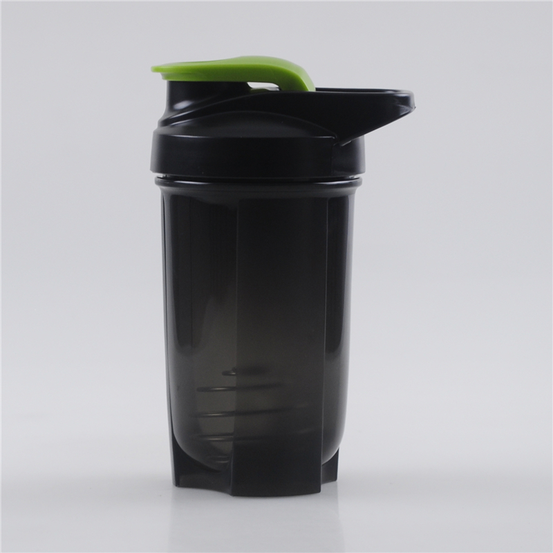 500ml-carrying-lid-hot-sale-plastic-shaker-bottle (1)