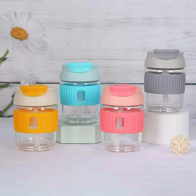 380ml-520ml-flip-lid-glass-coffee-tumbler-with-silicone-grip (5)