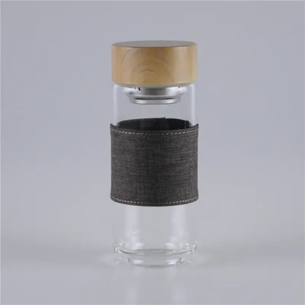 500ml-fabric-grip-sleeve-glass-water-bottle-with-tea-strainer-1.jpg