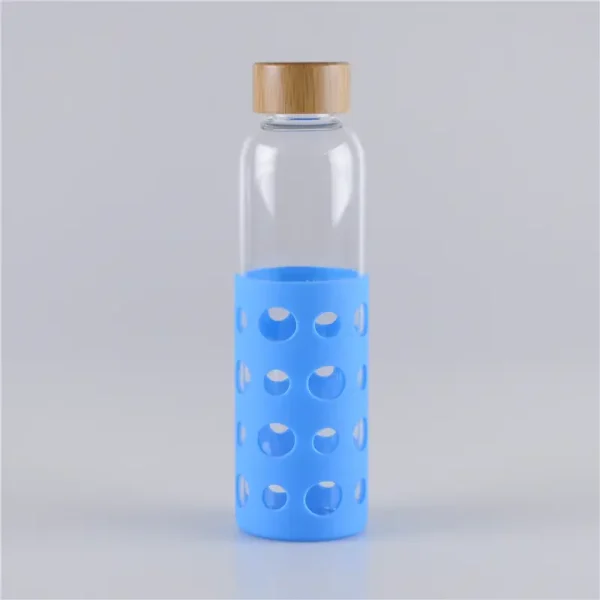 550ml-slicone-sleeve-glass-water-bottle-with-bamboo-lid-1.jpg